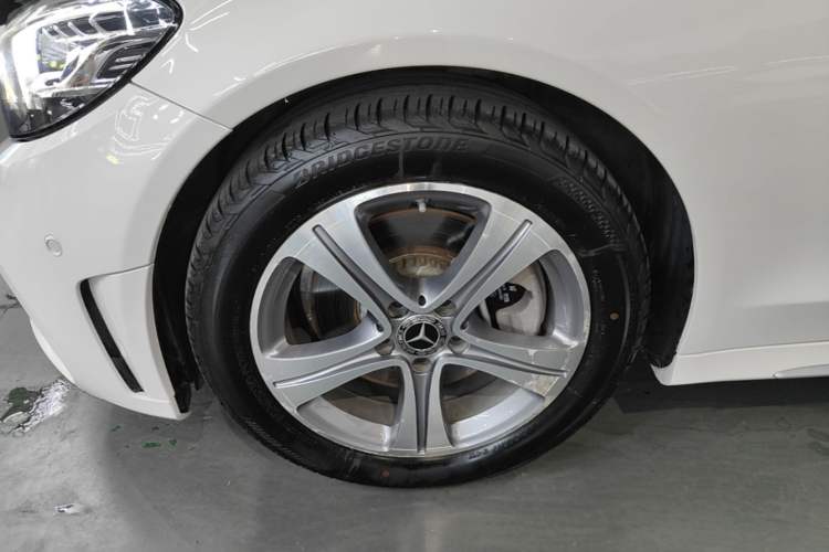 Used Mercedes-Benz C-Class 2020 Restyled C 260 L Sport Edition Left Front Wheel Hub