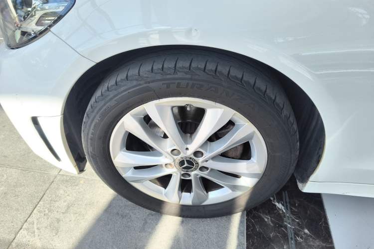 Used Mercedes-Benz C-Class 2020 Restyled C 200 Estate Left Front Wheel Hub