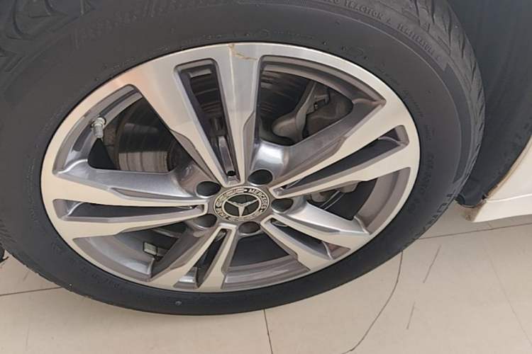 Used Mercedes-Benz C-Class 2020 Restyled C 200 L Fashion Edition Sport Version Left Front Wheel Hub
