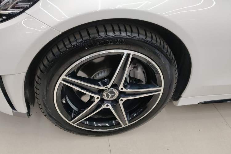 Used Mercedes-Benz C-Class 2020 Restyled C 260 Sport Edition Left Front Wheel Hub