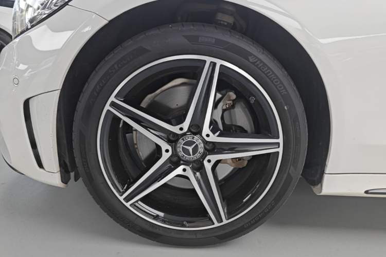 Used Mercedes-Benz C-Class 2020 Restyled C 260 Sport Edition Left Front Wheel Hub