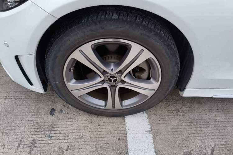 Used Mercedes-Benz C-Class 2020 Restyled C 260 L Sport Edition Left Front Wheel Hub