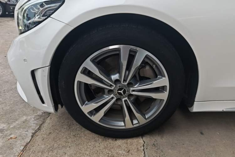 Used Mercedes-Benz C-Class 2020 Restyled C 200 L Fashion Edition Sport Version Left Front Wheel Hub