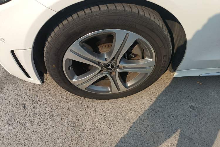 Used Mercedes-Benz C-Class 2020 C 260 L Sport Edition Left Front Wheel Hub