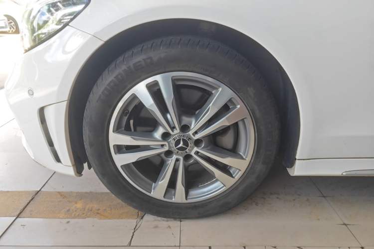 Used Mercedes-Benz C-Class 2020 C 200 L Fashion Edition Sport Version Left Front Wheel Hub