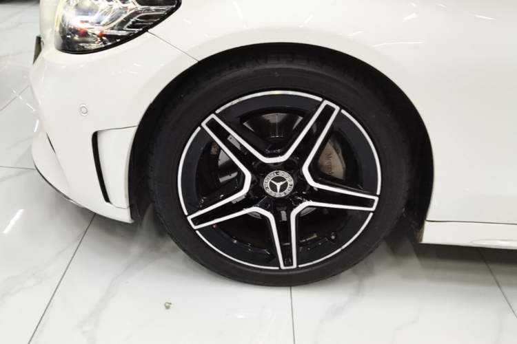 Used Mercedes-Benz C-Class 2020 C 260 Coupe Left Front Wheel Hub