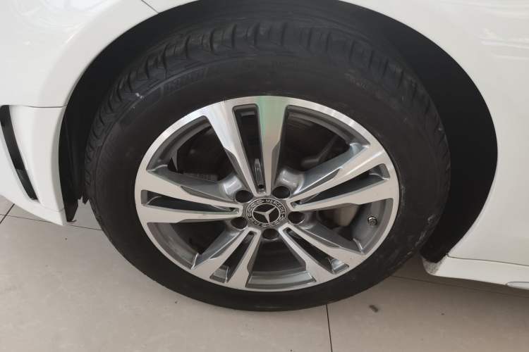 Used Mercedes-Benz C-Class 2020 Restyled C 200 L Fashion Edition Sport Version Left Front Wheel Hub