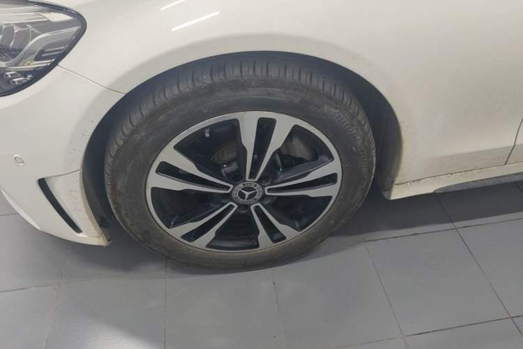 Used Mercedes-Benz C-Class 2020 C 260 Sport Edition Left Front Wheel Hub
