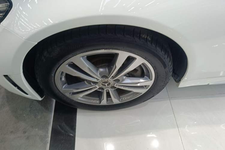 Used Mercedes-Benz C-Class 2020 Restyled C 200 L Fashion Edition Sport Version Left Front Wheel Hub