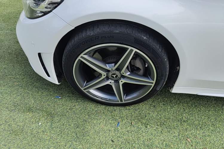 Used Mercedes-Benz C-Class 2020 Restyled C 260 L Sport Edition Left Front Wheel Hub