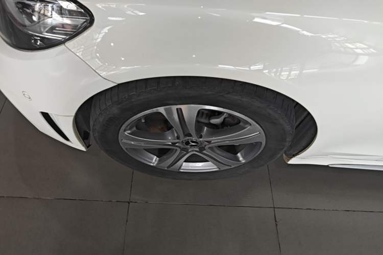 Used Mercedes-Benz C-Class 2020 Restyled C 260 L Sport Edition Left Front Wheel Hub