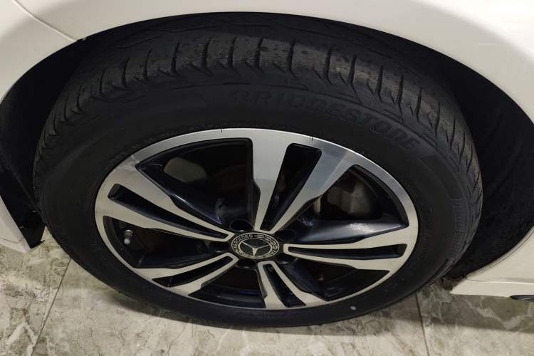 Used Mercedes-Benz C-Class 2020 C 260 Sport Edition Left Front Wheel Hub