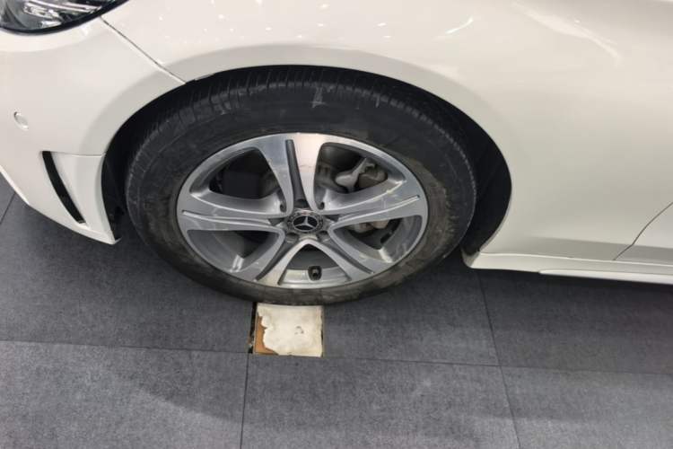 Used Mercedes-Benz C-Class 2020 C 260 L Sport Edition Left Front Wheel Hub
