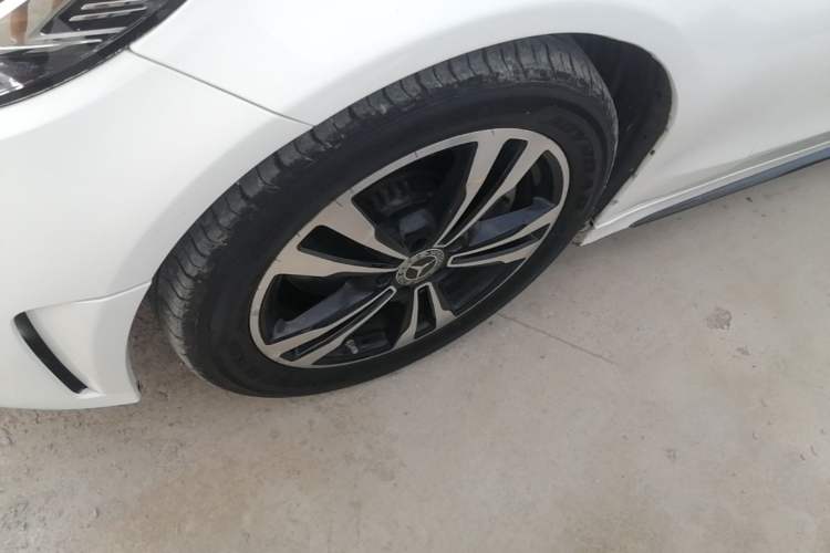 Used Mercedes-Benz C-Class 2020 C 260 Sport Edition Left Front Wheel Hub