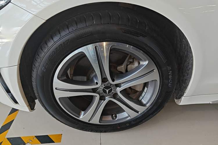 Used Mercedes-Benz C-Class 2020 Restyled C 260 L Sport Edition Left Front Wheel Hub