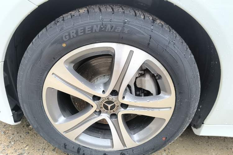 Used Mercedes-Benz C-Class 2020 C 260 L Sport Edition Left Front Wheel Hub