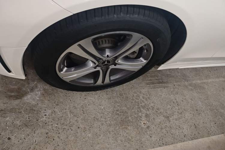 Used Mercedes-Benz C-Class 2020 Restyled C 260 L Sport Edition Left Front Wheel Hub