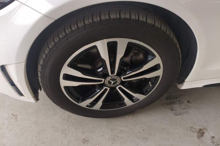 Used Mercedes-Benz C-Class 2020 C 260 Sport Edition Left Front Wheel Hub