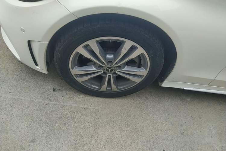 Used Mercedes-Benz C-Class 2020 Restyled C 200 L Fashion Edition Sport Version Left Front Wheel Hub