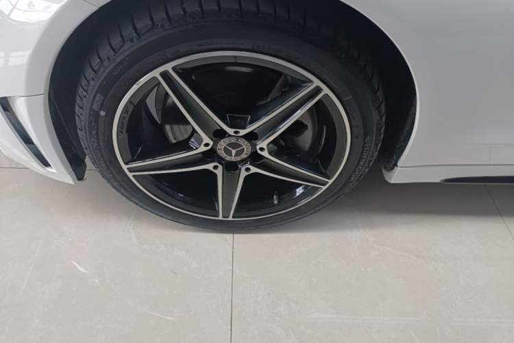Used Mercedes-Benz C-Class 2020 Restyled C 260 Sport Edition Left Front Wheel Hub