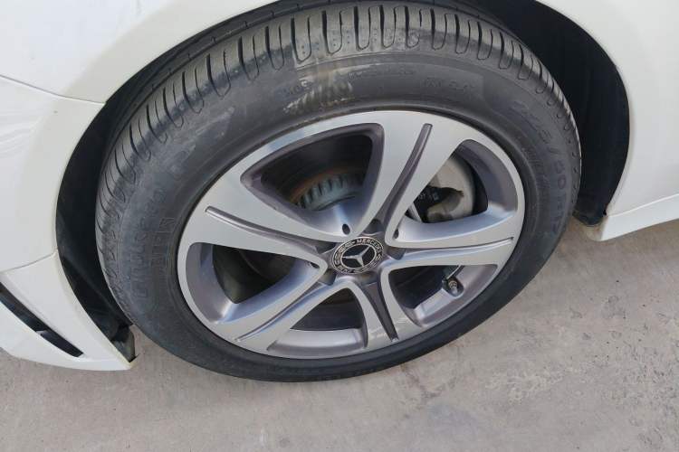 Used Mercedes-Benz C-Class 2020 C 260 L Sport Edition Left Front Wheel Hub