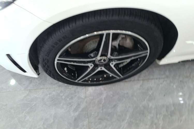 Used Mercedes-Benz C-Class 2020 Restyled C 260 Sport Edition Left Front Wheel Hub
