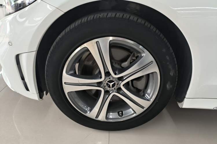 Used Mercedes-Benz C-Class 2020 Restyled C 260 L Sport Edition Left Front Wheel Hub