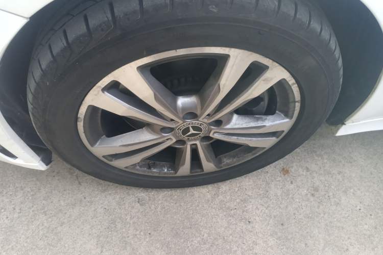 Used Mercedes-Benz C-Class 2020 C 200 L Fashion Edition Sport Version Left Front Wheel Hub