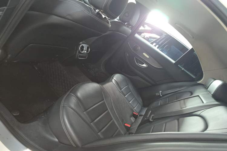 Used Mercedes-Benz C-Class 2020 C 200 L Fashion Edition Sport Version Left Rear Seat