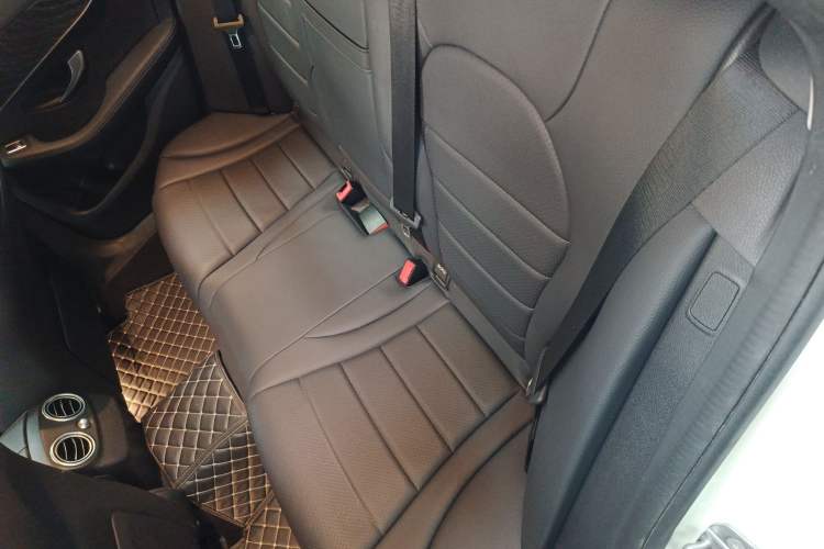 Used Mercedes-Benz C-Class 2020 Facelifted C 260 Estate Left Rear Seat