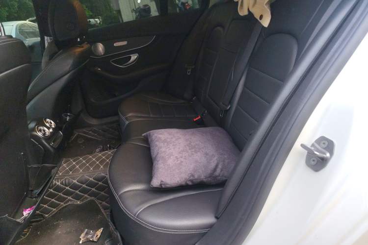 Used Mercedes-Benz C-Class 2020 Updated C 200 L Fashion Edition Left Rear Seat