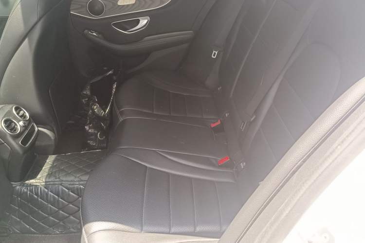 Used Mercedes-Benz C-Class 2020 Updated C 200 L Fashion Edition Left Rear Seat