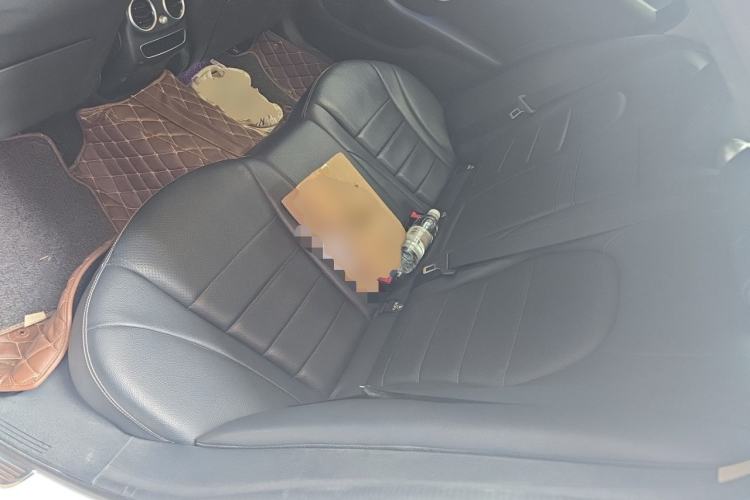 Used Mercedes-Benz C-Class 2020 Updated C 200 L Fashion Edition Left Rear Seat