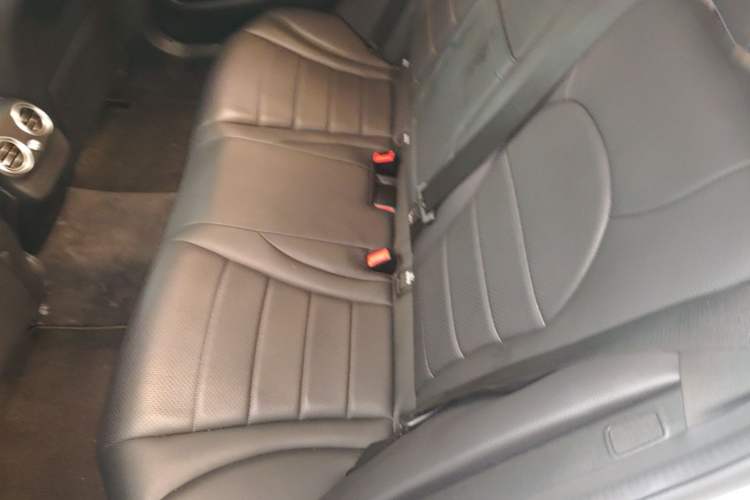 Used Mercedes-Benz C-Class 2020 Facelifted C 260 Estate Left Rear Seat