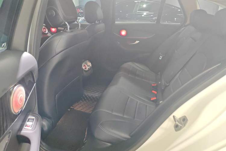 Used Mercedes-Benz C-Class 2020 Facelifted C 260 Estate Left Rear Seat