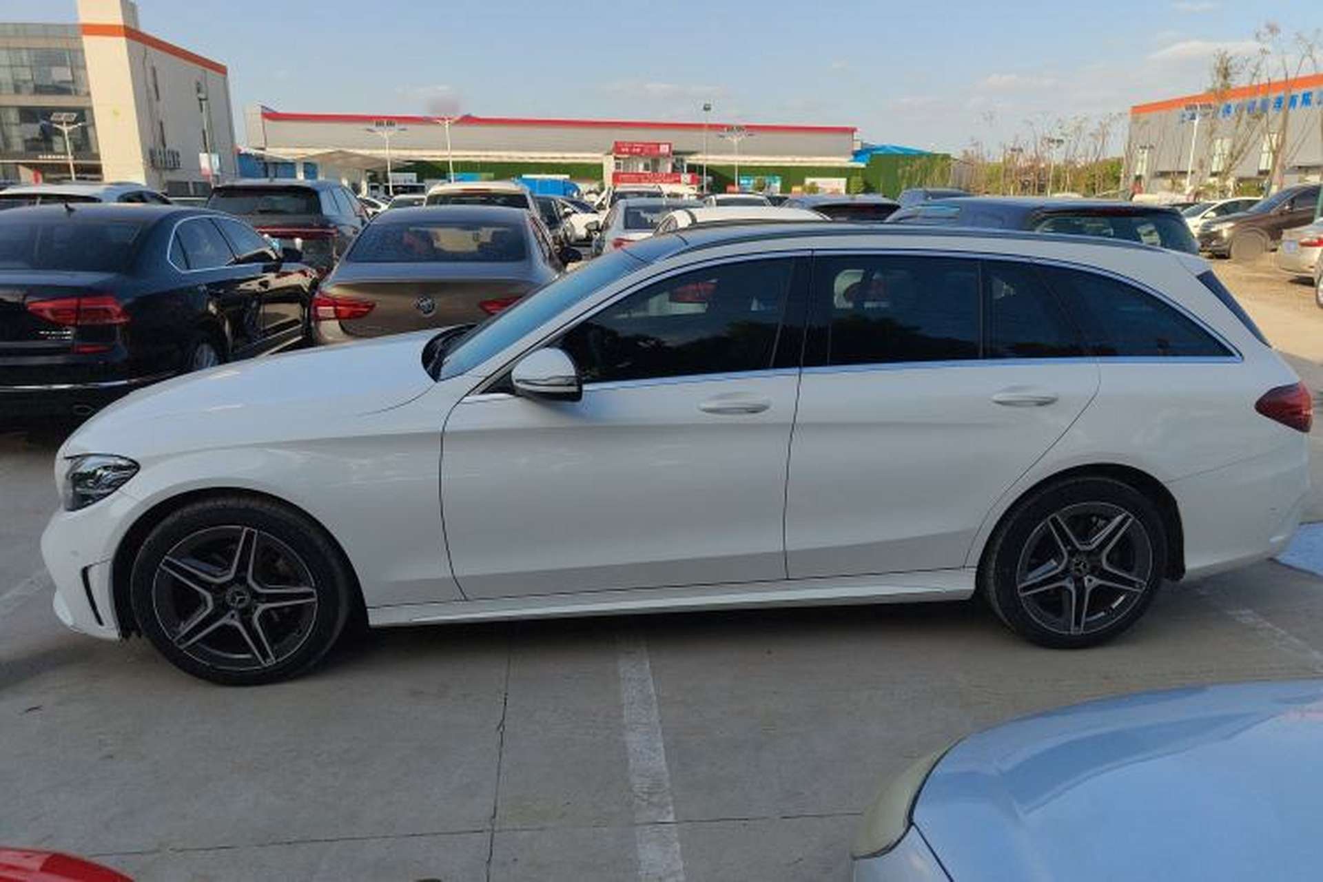 Used Mercedes-Benz C-Class 2020 Facelifted C 260 Estate Left Side