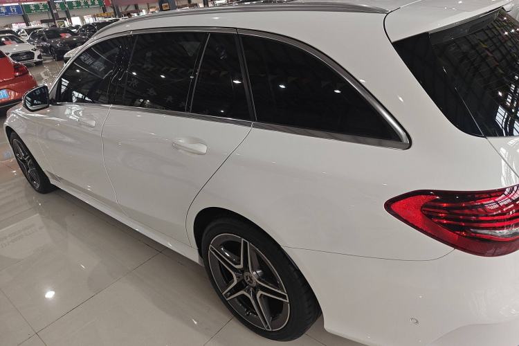 Used Mercedes-Benz C-Class 2020 Facelifted C 260 Estate Left Side