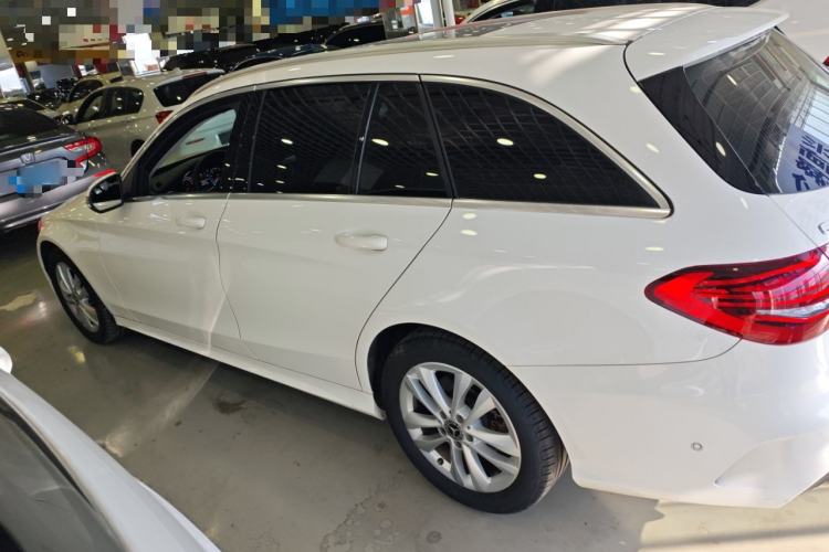 Used Mercedes-Benz C-Class 2020 C 200 station wagon Left Side