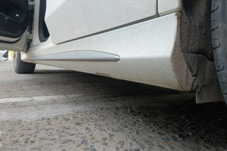 Used Mercedes-Benz C-Class 2020 Restyled C 260 L Sport Edition Left Side Sill