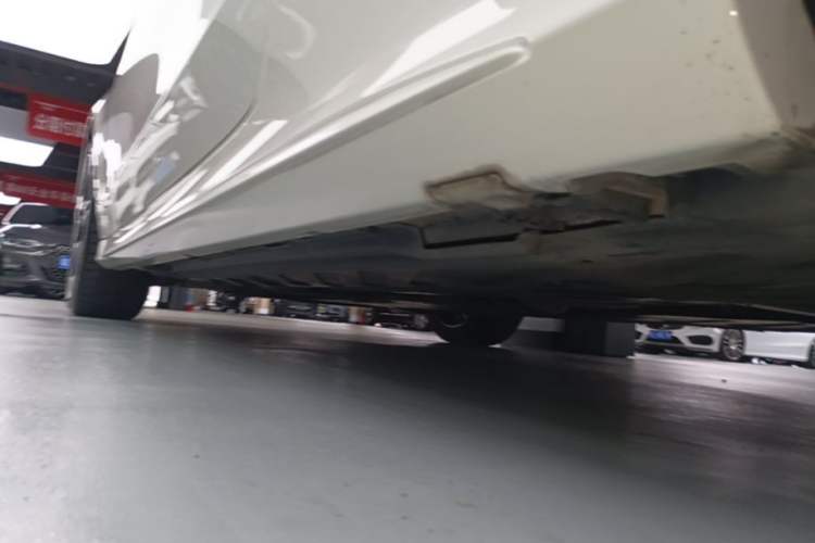 Used Mercedes-Benz C-Class 2020 C 260 Coupe Left Side Sill