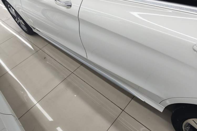 Used Mercedes-Benz C-Class 2020 C 260 L Sport Edition Left Side Sill