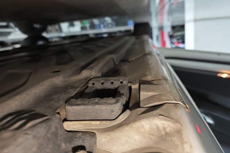 Used Mercedes-Benz C-Class 2020 C 260 Coupe Left Side Sill