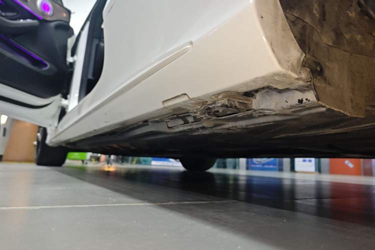 Used Mercedes-Benz C-Class 2020 C 200 Coupe Left Side Sill