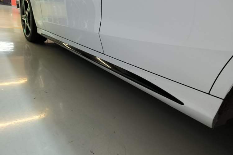 Used Mercedes-Benz C-Class 2020 Restyled C 260 Sport Edition Left Side Sill