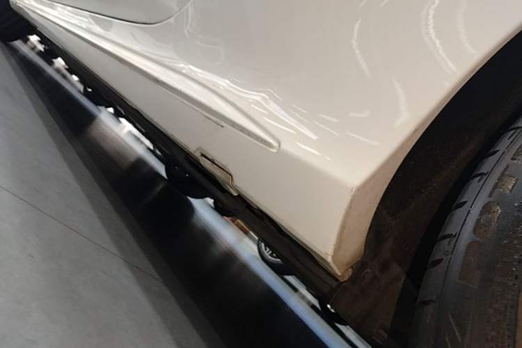 Used Mercedes-Benz C-Class 2020 C 260 Coupe Left Side Sill