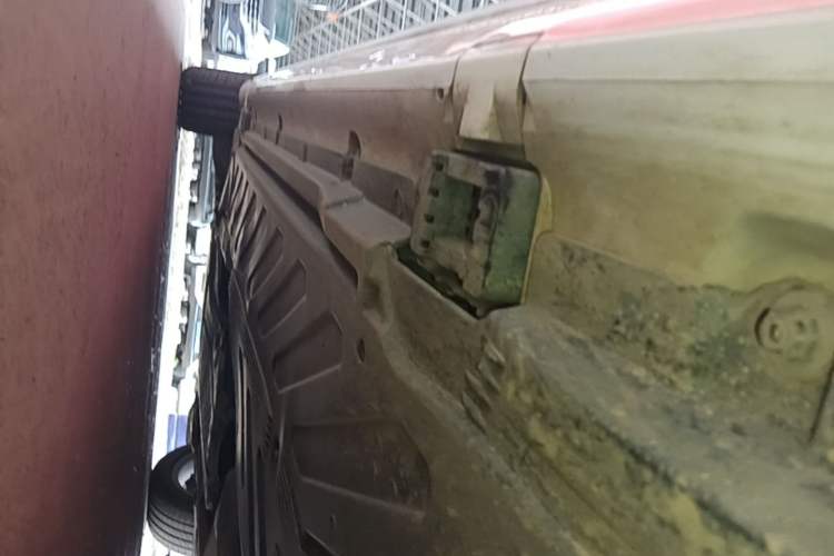 Used Mercedes-Benz C-Class 2020 Restyled C 260 L Sport Edition Left Side Sill