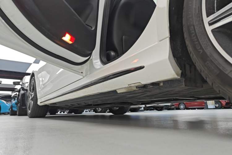 Used Mercedes-Benz C-Class 2020 Restyled C 260 Sport Edition Left Side Sill
