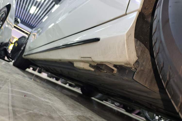 Used Mercedes-Benz C-Class 2020 C 260 Sport Edition Left Side Sill