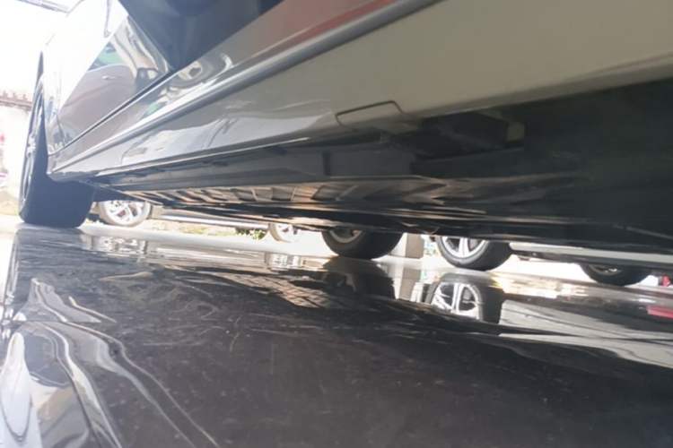 Used Mercedes-Benz C-Class 2020 Restyled C 260 L Sport Edition Left Side Sill