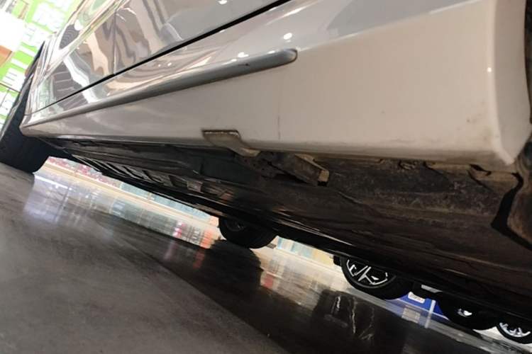 Used Mercedes-Benz C-Class 2020 Restyled C 200 L Fashion Edition Sport Version Left Side Sill